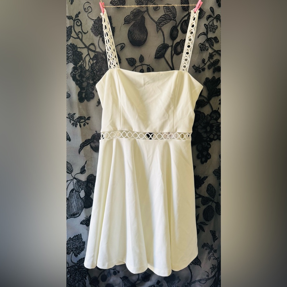 Forever 21 Cream Lace-Accent Wedding Dress